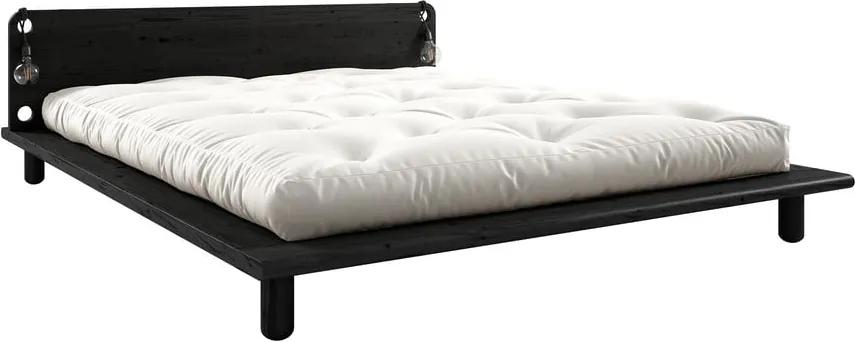 Peek fekete kétszemélyes tömörfa ágy, ágytámlával, lámpával és Comfort matraccal, 180 x 200 cm - Karup Design