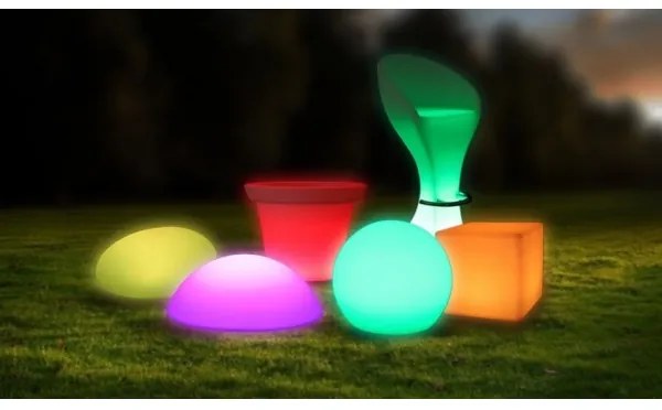 LED RGB Dimmelhető kültéri lámpa LED/1W/5V 1000 mAh 20cm IP67 + távirányító