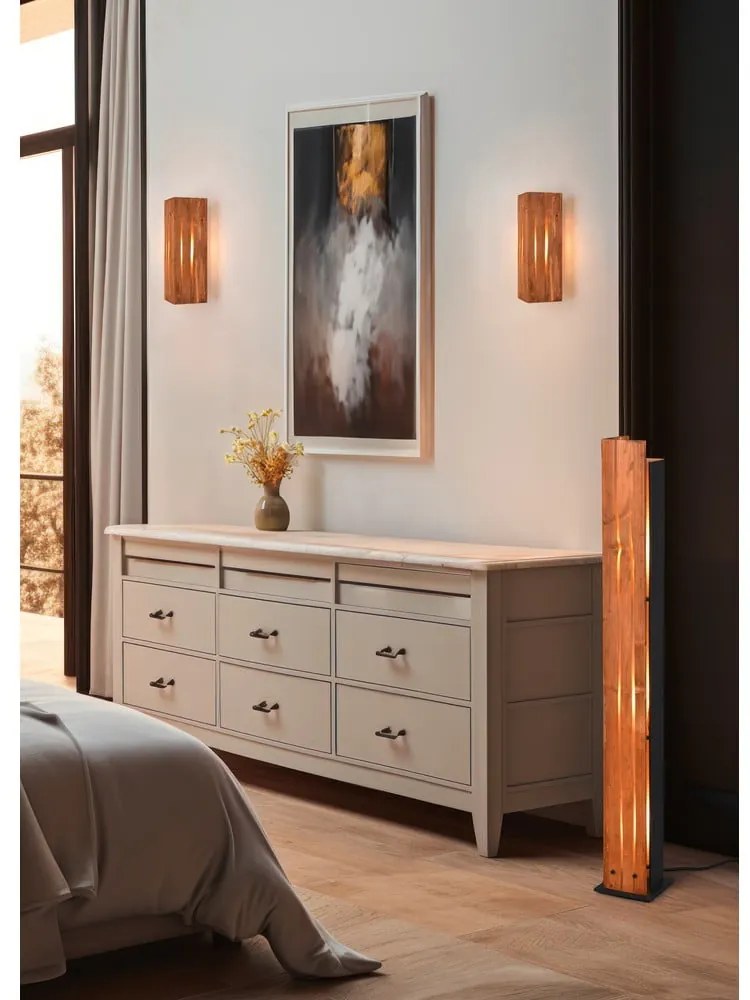 Fekete-natúr színű állólámpa fa búrával (magasság 121 cm) Karuni – Trio