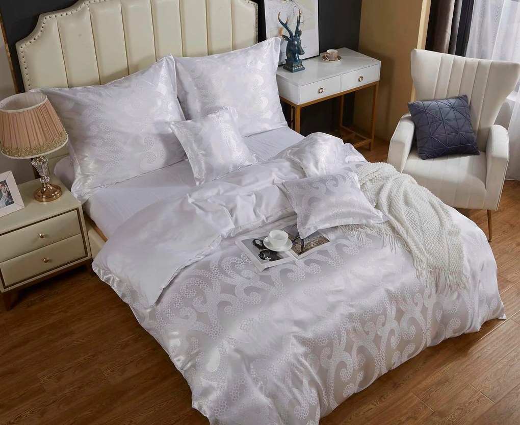 Szatén ágynemű hímzéssel 220x200 fehér