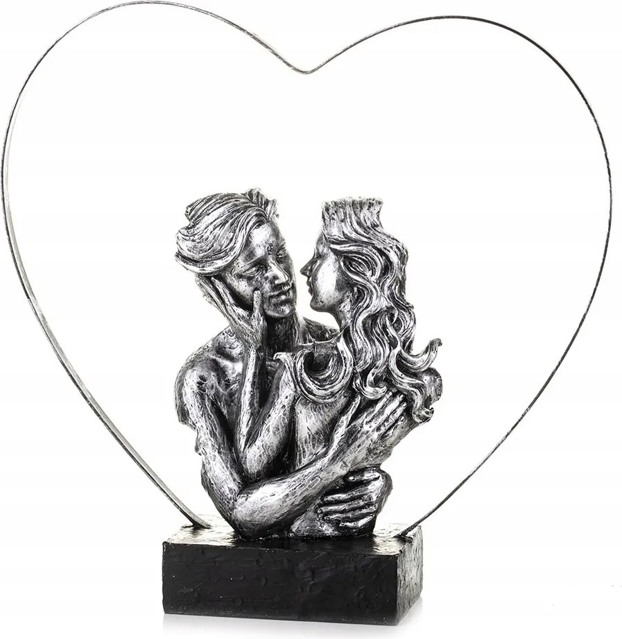 Szerelmes Pár Figura Szívvel 28cm Ezüst Fekete Szívvel 30