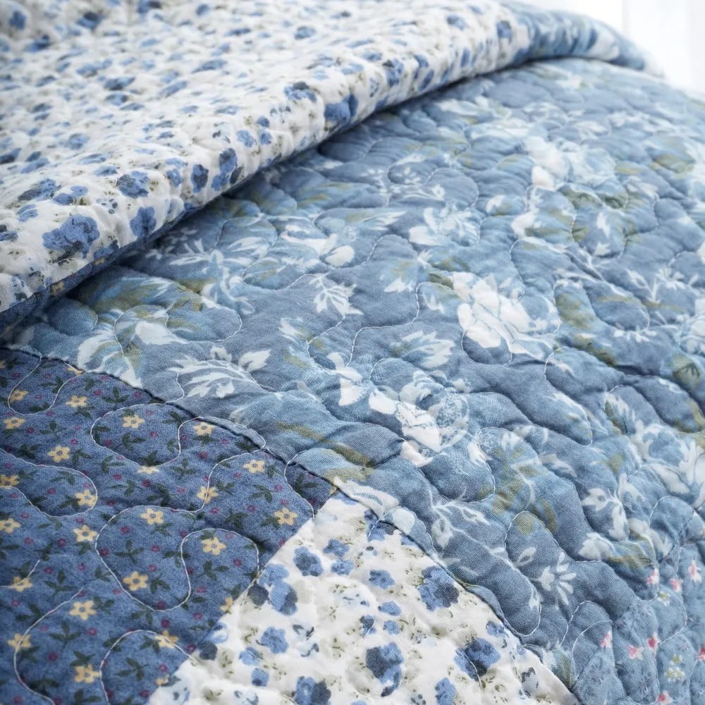 Kék pamut steppelt ágytakaró 220x230 cm Floral Patchwork – Bianca