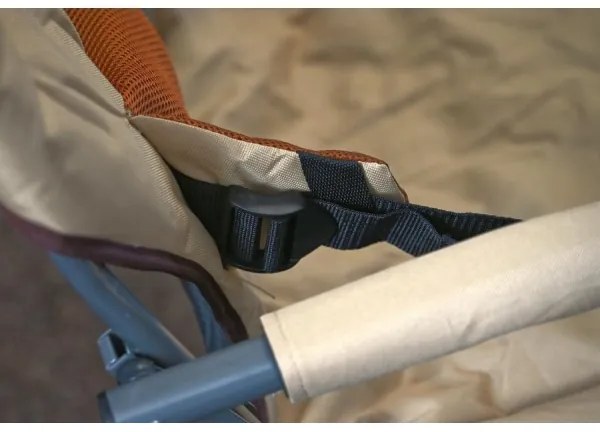 Összecsukható kempingszék barna