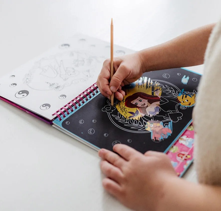 Disney Hercegnők Beauty scratch képkarcoló készlet és activity szett