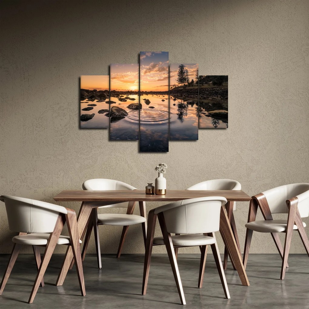 A vízfelület képe naplementekor (150x105 cm)