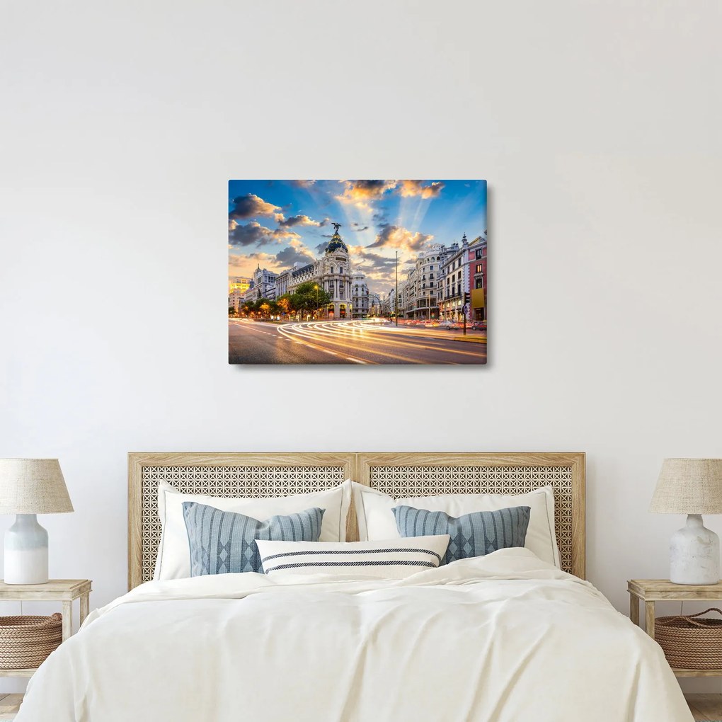 Kép - Calle Gran Vía, Madrid, Spanyolország (70x50 cm)