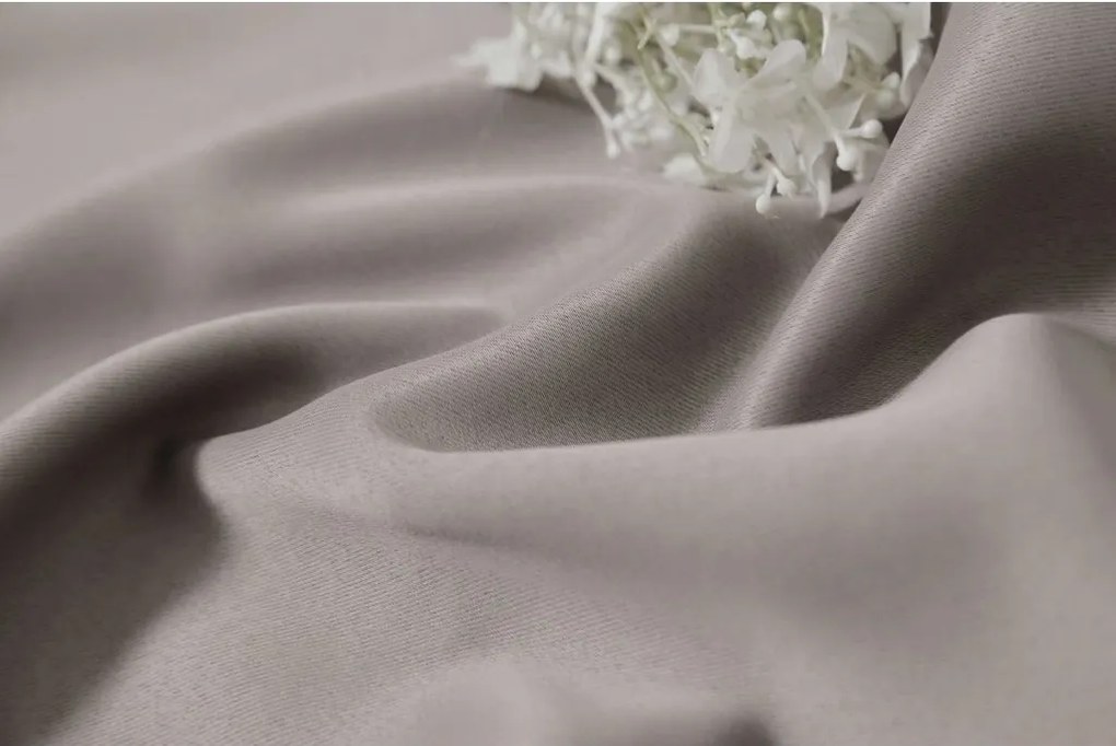 Szürkésbarna OXFORD függöny 140x250 cm Felfüggesztés: Fém gyűrűk