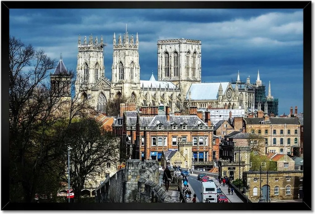 Poszterek keretben 60x40 A várfalakon