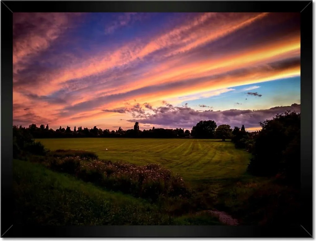Poszterek keretben 40x30 Ég a rét felett naplementekor
