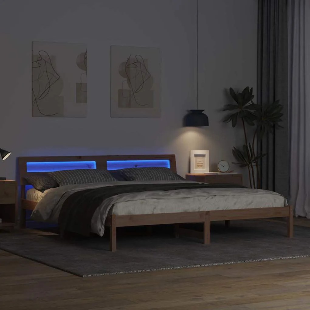 Ágykeret LED -es lámpákkal Barna 180 x 200 cm Tömör fenyőfa