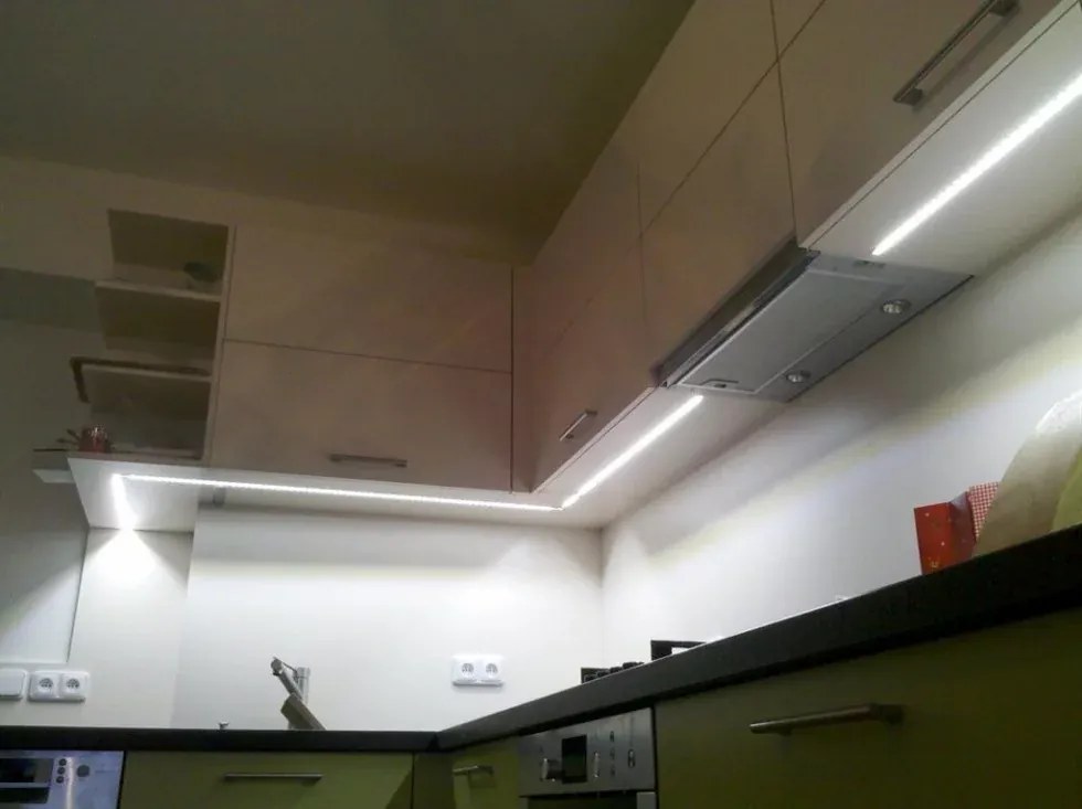 Fehér LED szalag - 5 méter