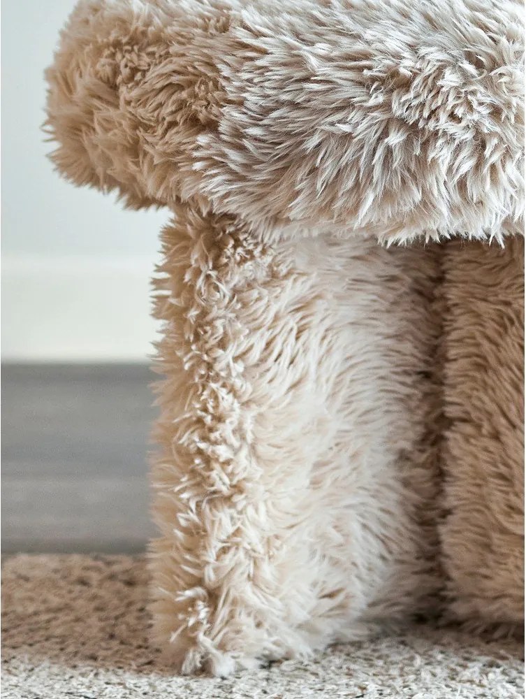 Bézs műszőrme puff Frikka – Bloomingville