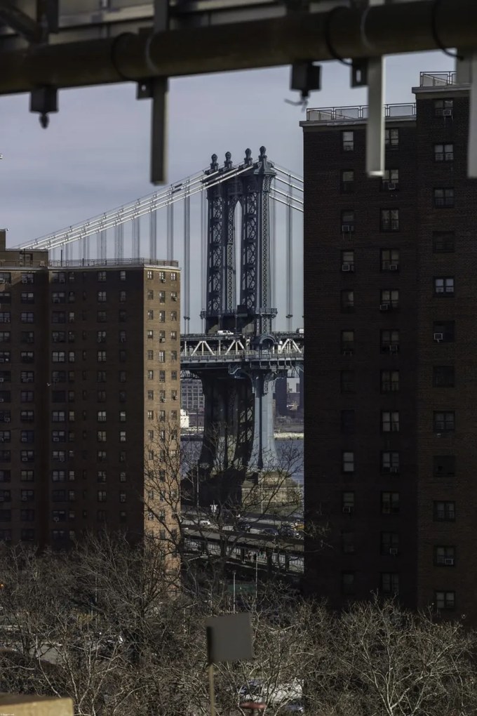 Poszter 61x91,5cm Manhattan híd New York épületeken át, Assaf