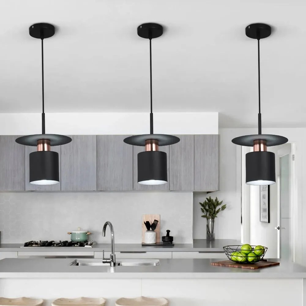 Elegáns lámpa modern designnal fekete