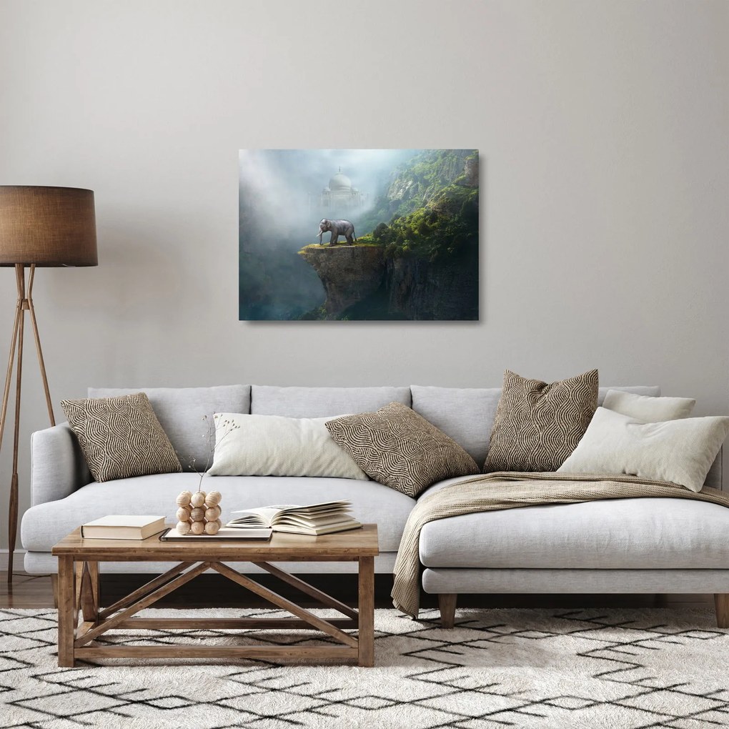 Kép - Az elefánt a Taj Mahal tetején (üvegen) (70x50 cm)