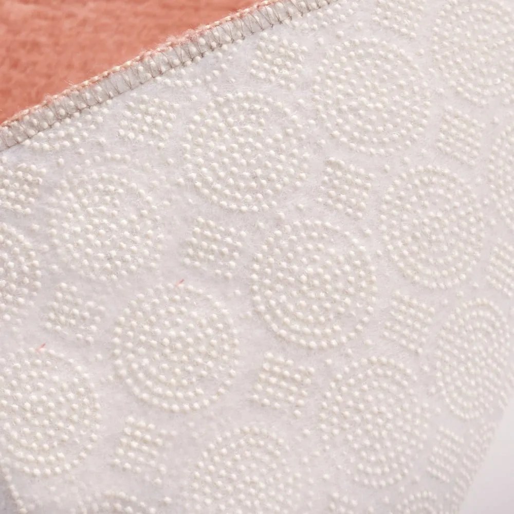 Barna fürdőszobai kilépő 50x75 cm Tuft – Foutastic