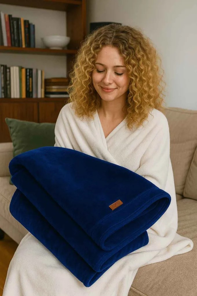 Meleg-puha duplarétegű takaró királykék