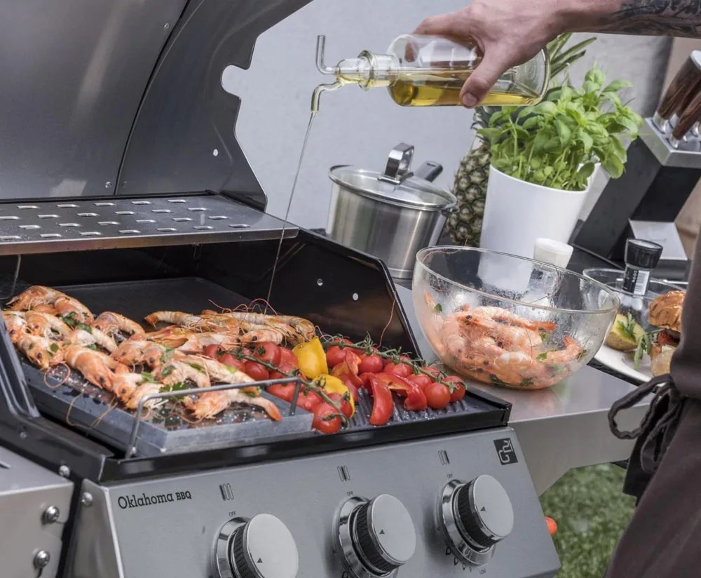 OKLAHOMA BBQ gázgrill, 3 égővel, nyomáscsökkentő szeleppel, ezüst Penta CZ