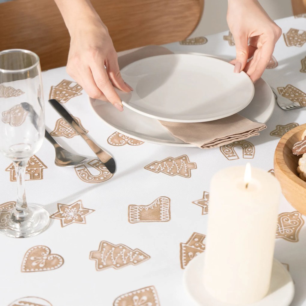 Goldea karácsonyi teflonbevonatú asztalterítő - mézeskalácsok 140 x 220 cm