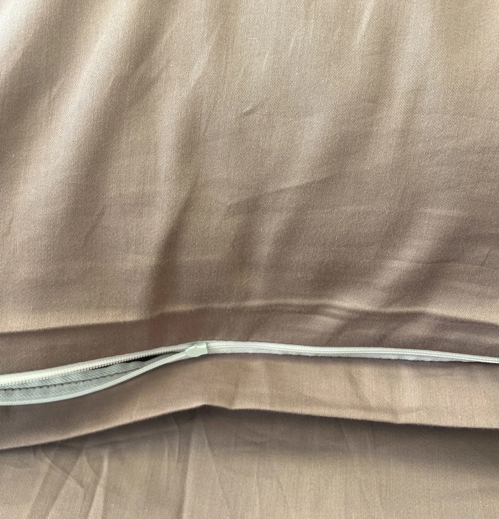 Ágyneműhuzat pamut szatén exclusive Modern barna 200x140cm+90x70cm TiaHome