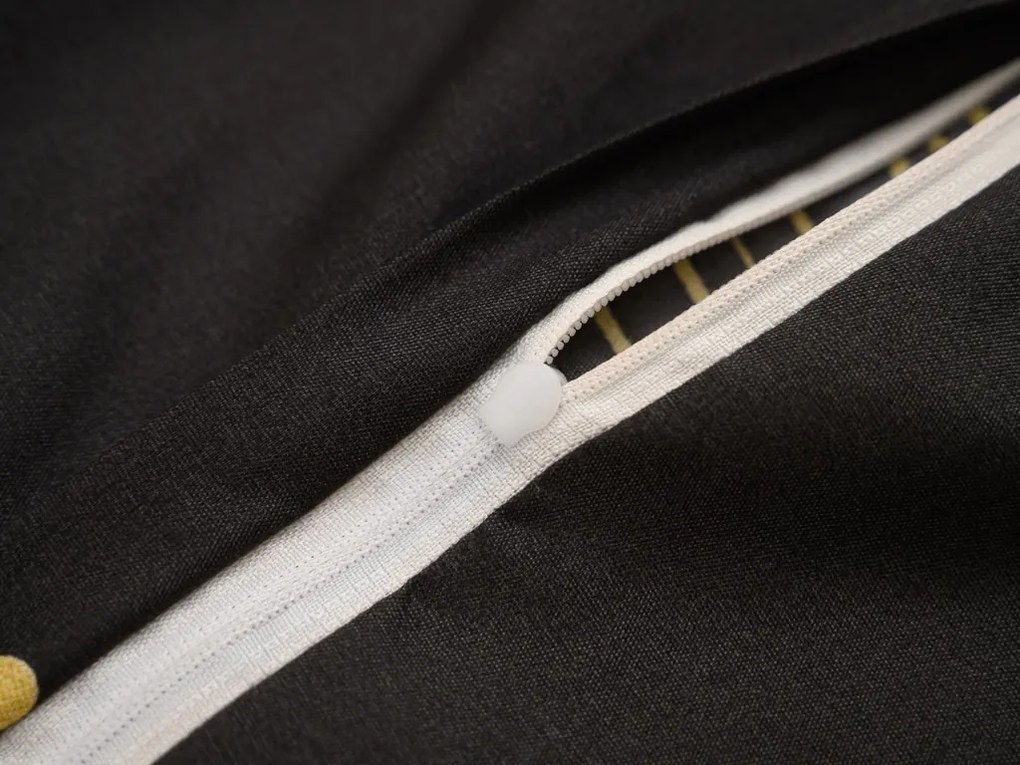 VISATA fekete mikroszálas ágyneműhuzat Ágyneműhuzat mérete: 70 x 80 cm | 140 x 200 cm