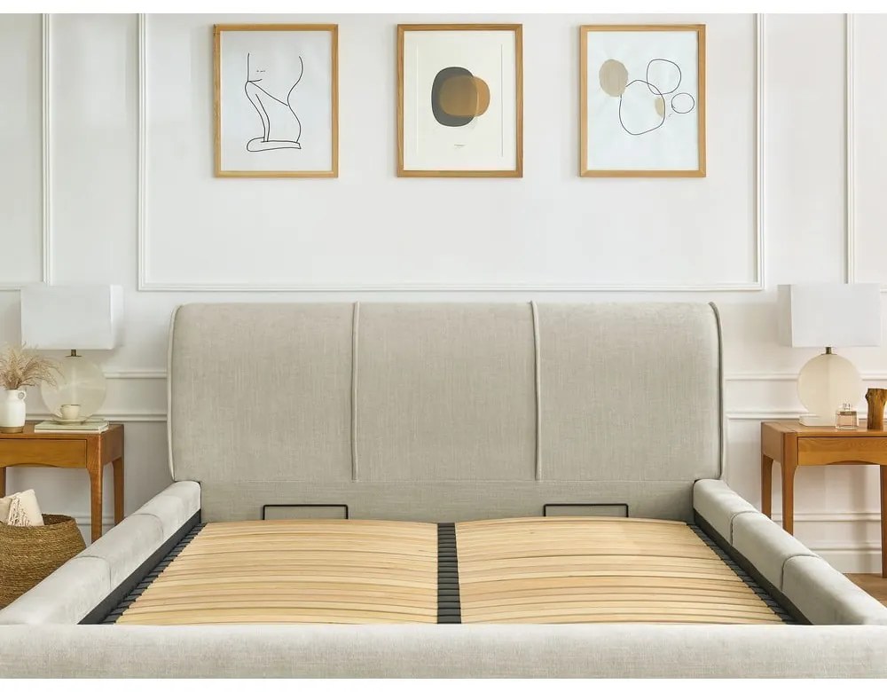 Bézs kárpitozott franciaágy tárolóhellyel, ágyráccsal 180x200 cm Vernon – Bobochic Paris