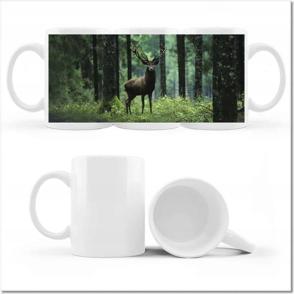 Fotó bögre Gyönyörű szarvas a fák között