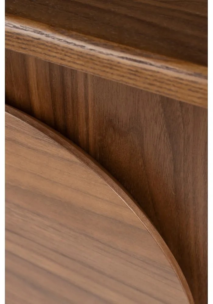 Barna alacsony komód diófa dekorral 120x58 cm Groove – Zuiver