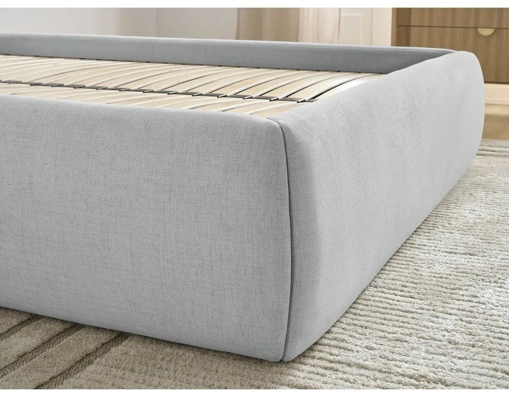 Világosszürke kárpitozott ágyneműtartós franciaágy ágyráccsal, ágytámla nélkül 160x200 cm Inera – Bobochic Paris