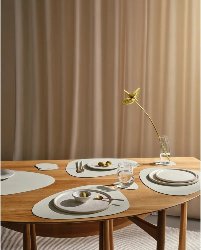 Öko bőr tányéralátét 37x44 cm Curve L Nupo – LIND DNA