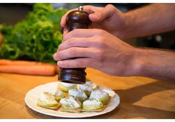 Cole&Mason - Borsdaráló CAPSTAN FOREST bükk 16,5 cm