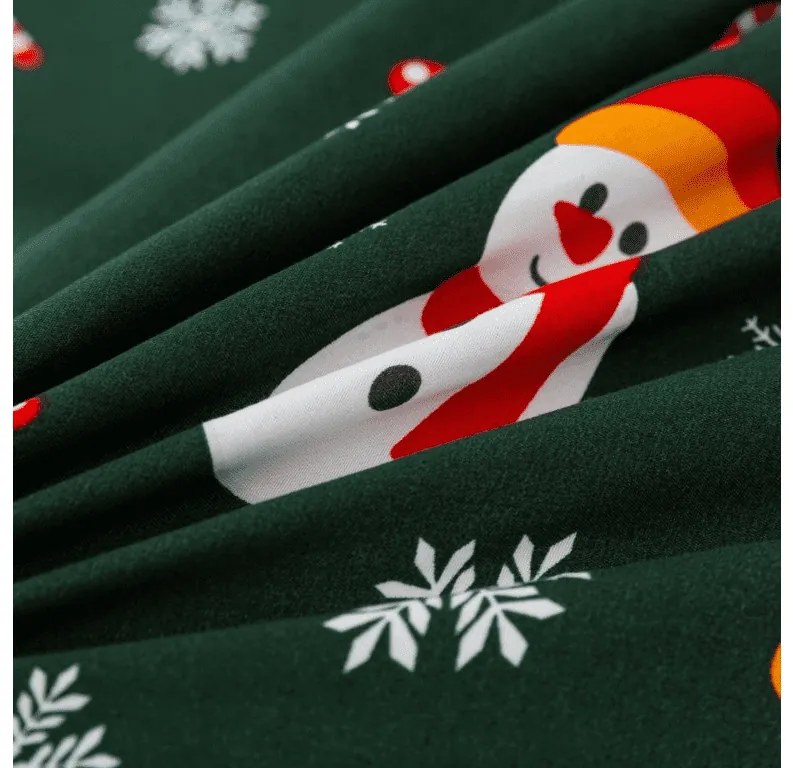 Mikroszálas flanel ágyneműhuzat SNOWMAN AND GINGERBREAD zöld Ágyneműhuzat mérete: 70 x 90 cm | 140 x 200 cm