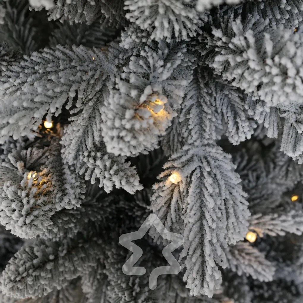 Fehér Lucfenyő 500 LED 210 cm
