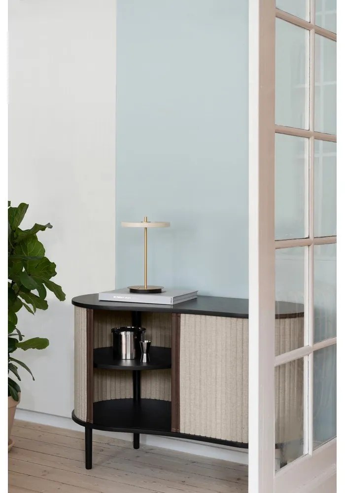 Barna-világosbarna alacsony komód tölgyfa dekorral, tolóajtóval 100x67 cm Audacious – UMAGE