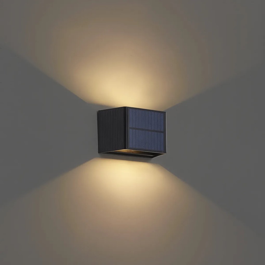 Külső fali lámpa fekete LED-del 2-lámpás IP65 mozgásérzékelővel és napelemmel - Christof