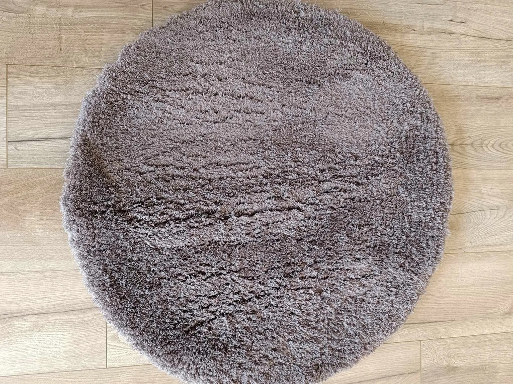Vastag plüss szőnyeg ,barna szín, kör 80cm