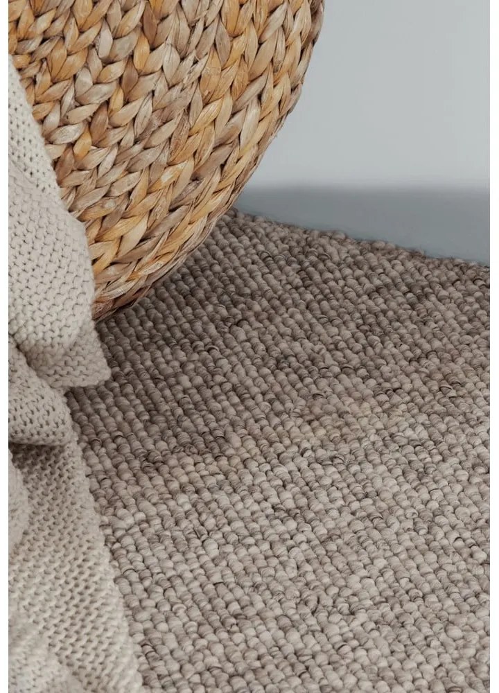 Szürke-krémszínű mosható futószőnyeg 80x240 cm Rocco Dark Cream – Elle Decoration