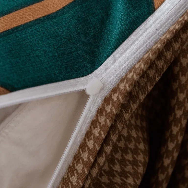 Mikroflanelové povlečení KERNAL zelené Ágyneműhuzat mérete: 70 x 80 cm | 140 x 200 cm