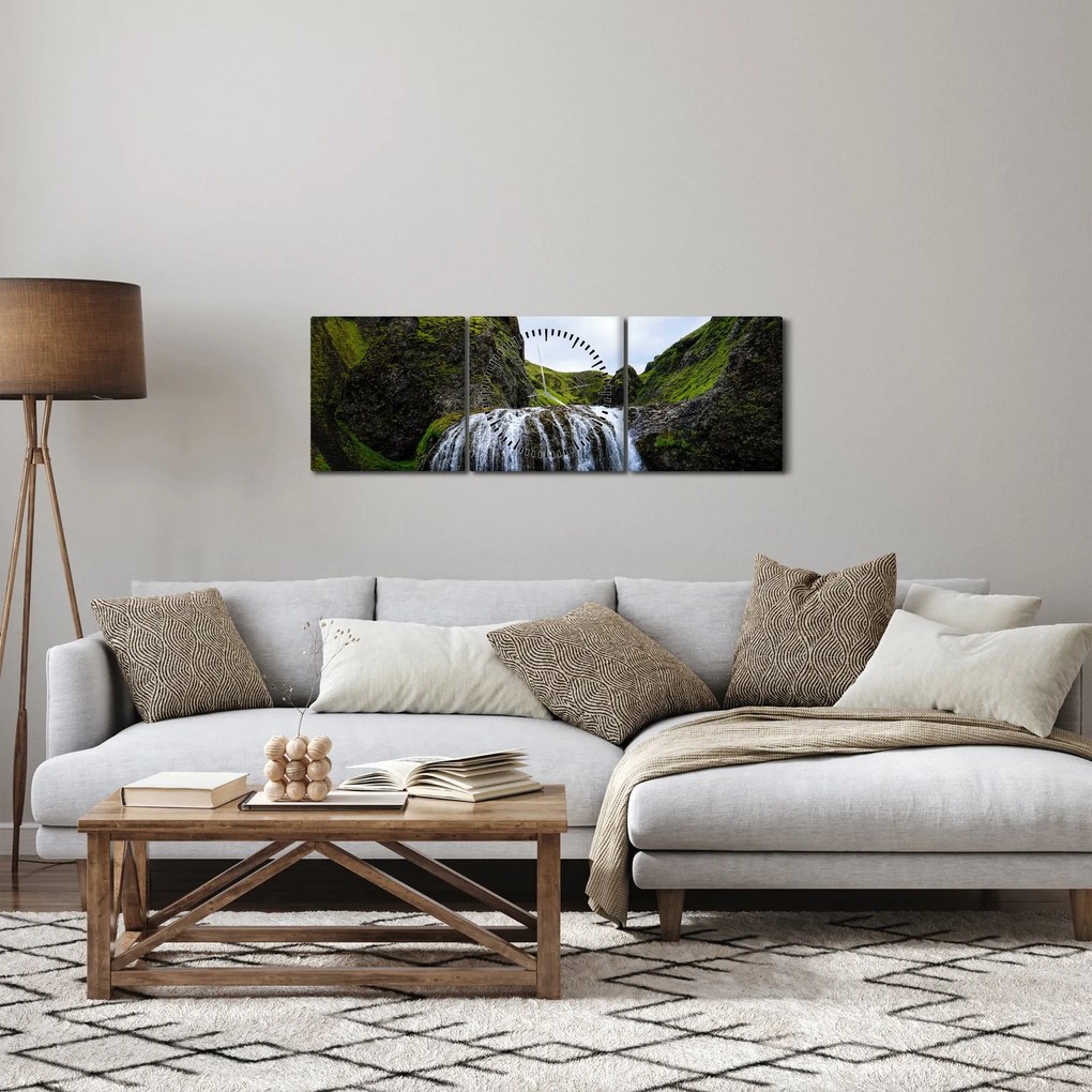 Egy szikla képe vízeséssel (órával) (90x30 cm)