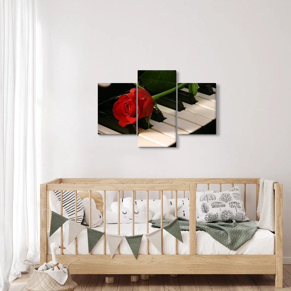 Kép - Zongora és rózsák (90x60 cm)