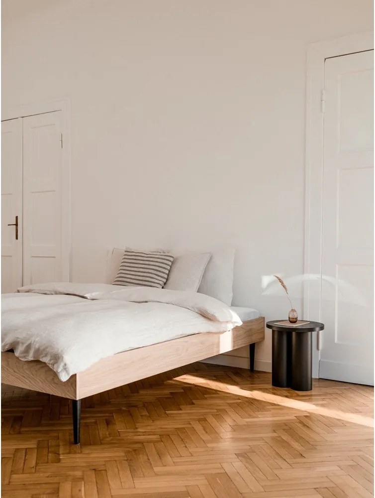 Fekete forgácslemez franciaágy ágytámla nélkül ágyráccsal 180x200 cm Streiko – noo.ma