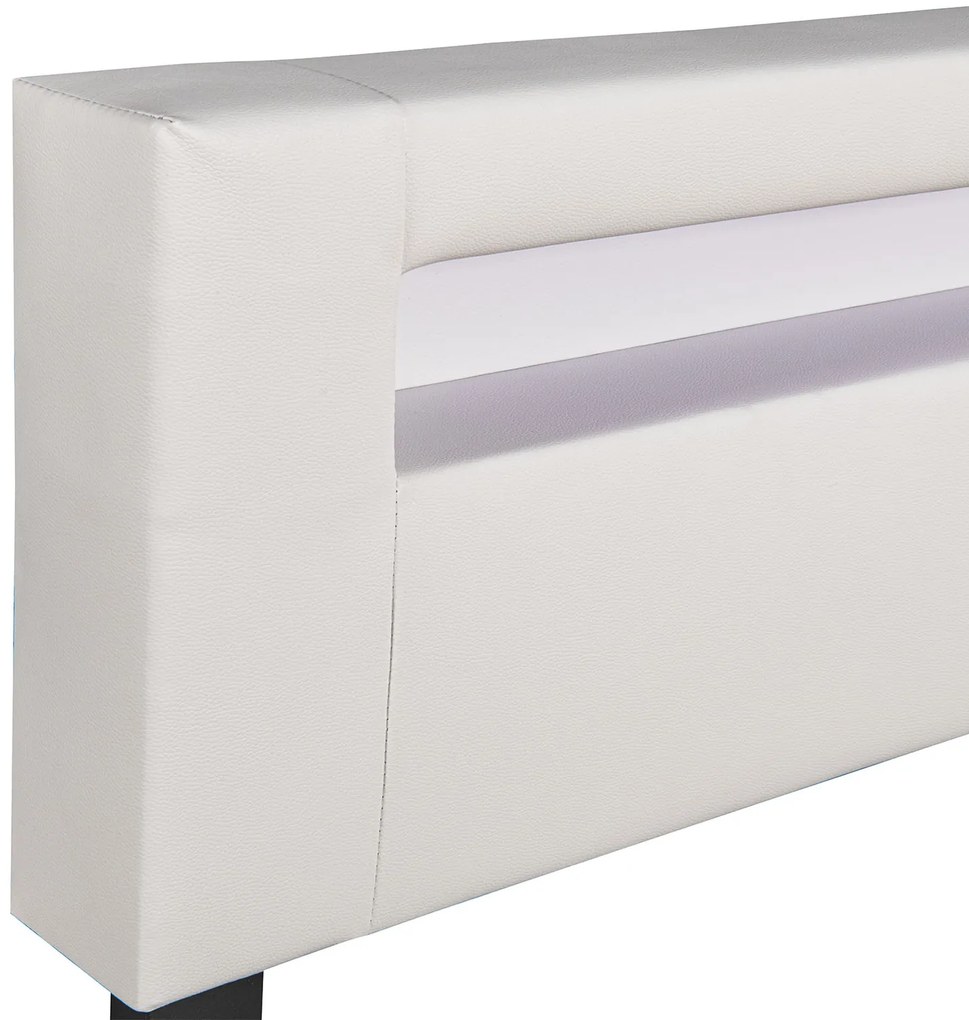 Kárpitozott ágy ,,Párizs" 160 x 200 cm - fehér