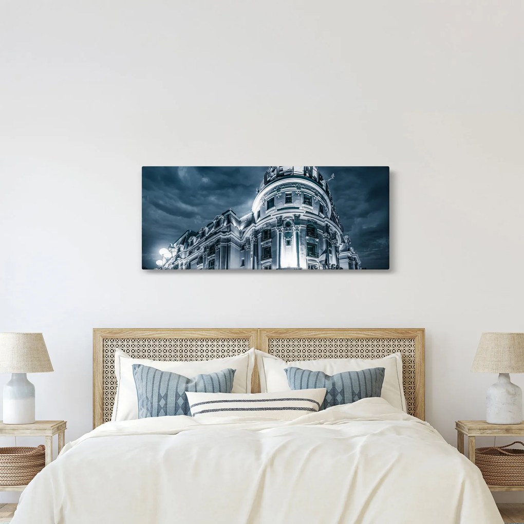 Építészet a sötétben képe (120x50 cm)