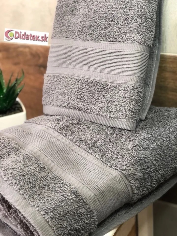 F-1 frottír törülköző - sötétszürke A törülközők mérete: 50x90 cm