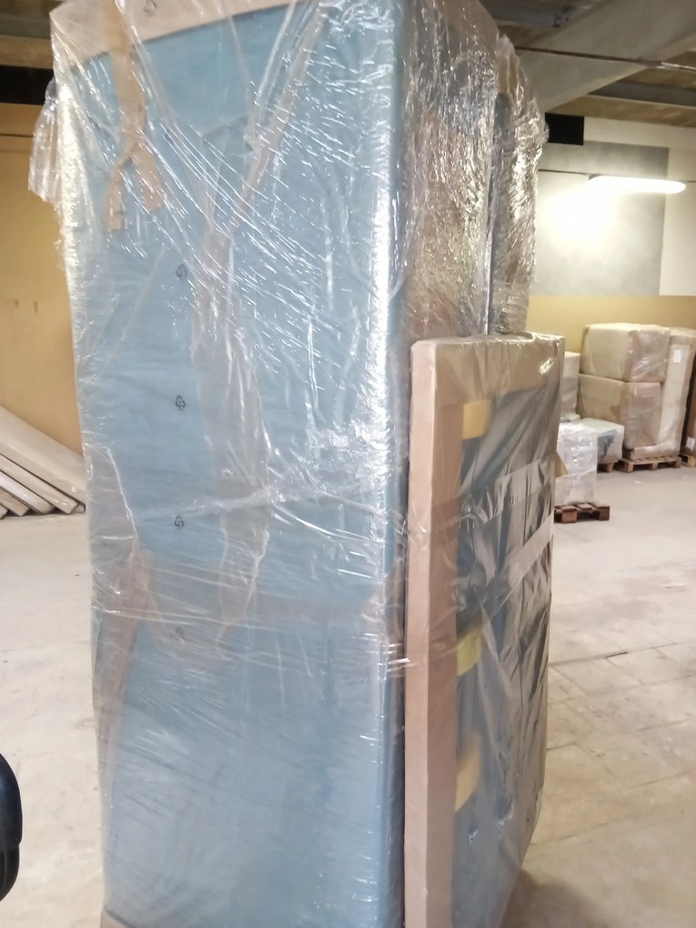 AKCE Kárpitozott boxspring ágy GLORIEN VELVET 140x200 cm kék II. osztály Matrac: Bonell rugós matrac