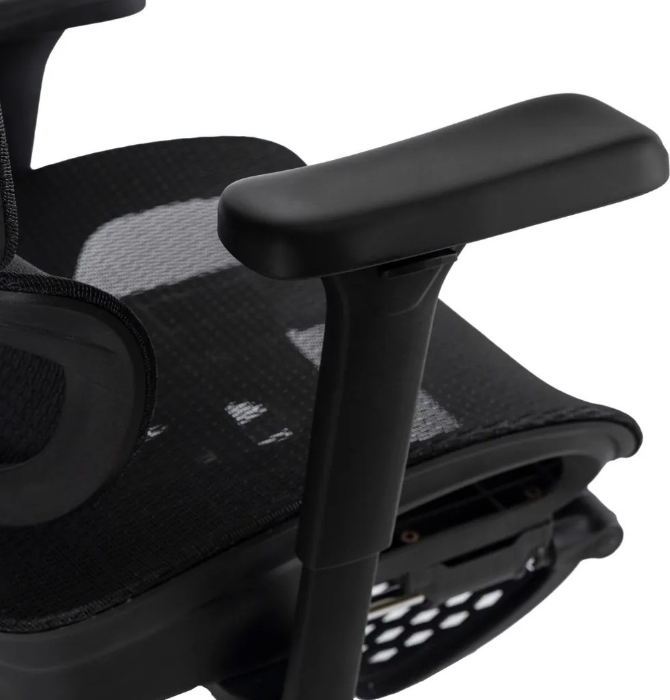 Forgószék ergonomikus kialakítással, fekete színben. KAIR