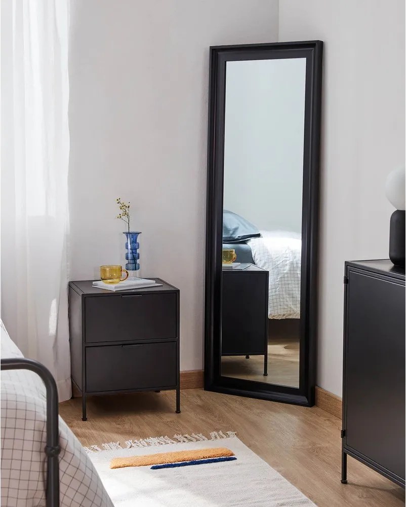 Fekete acél éjjeliszekrény Shantay – Kave Home