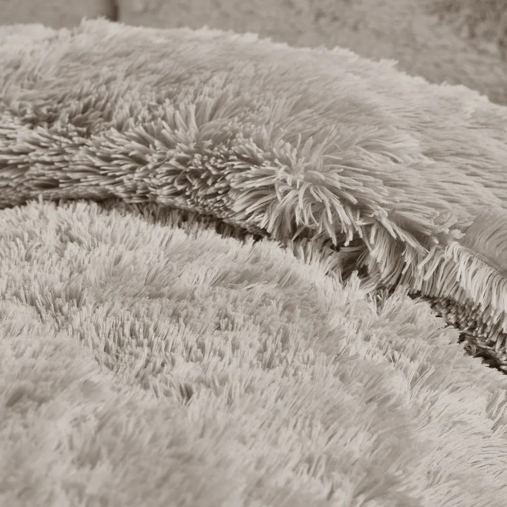 Barna kétszemélyes mikroplüss ágyneműhuzat 200x200 cm Cuddly – Catherine Lansfield