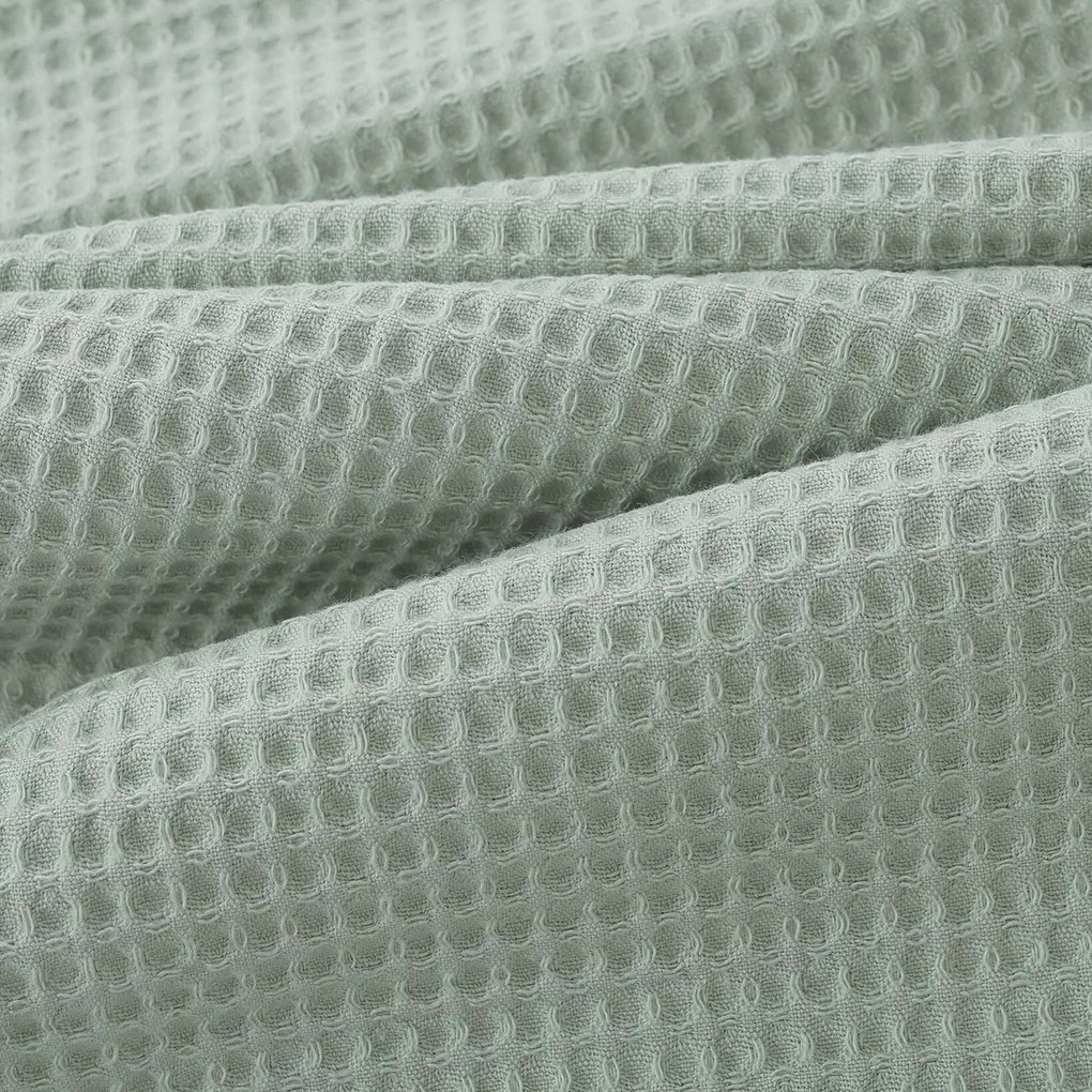 Goldea hímzett waffle konyharuha - kamilla zsálya alapon 50 x 70 cm