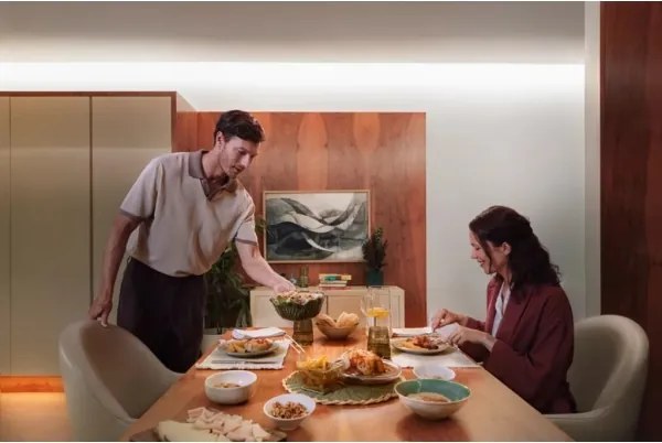 Philips - RGBW dimmelhető LED szalag Hue FLUX 5m LED/48W/230V 2200-6500K